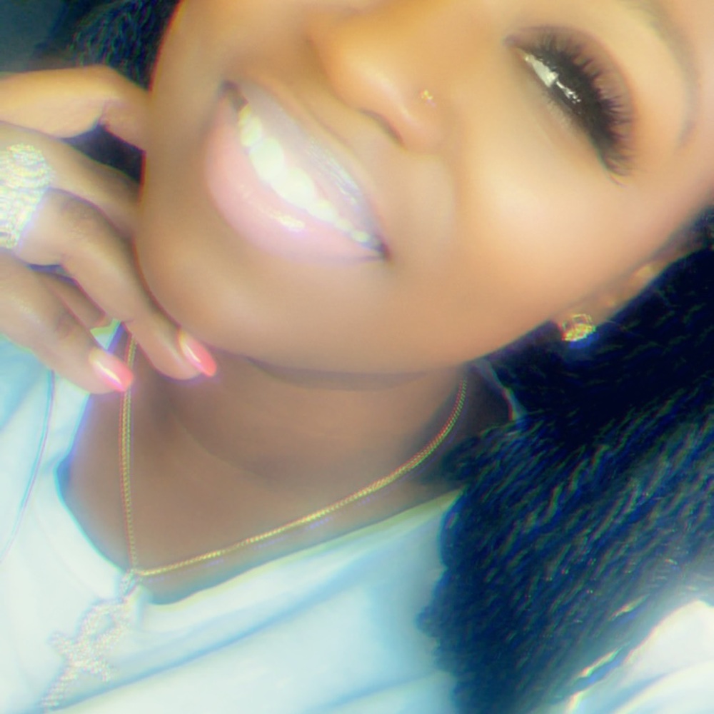 Meet your Posher, Sharelle